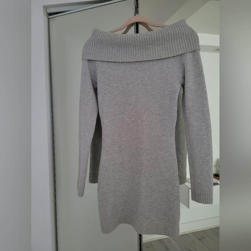Simons Light Gray Off-Shoulder Sweater